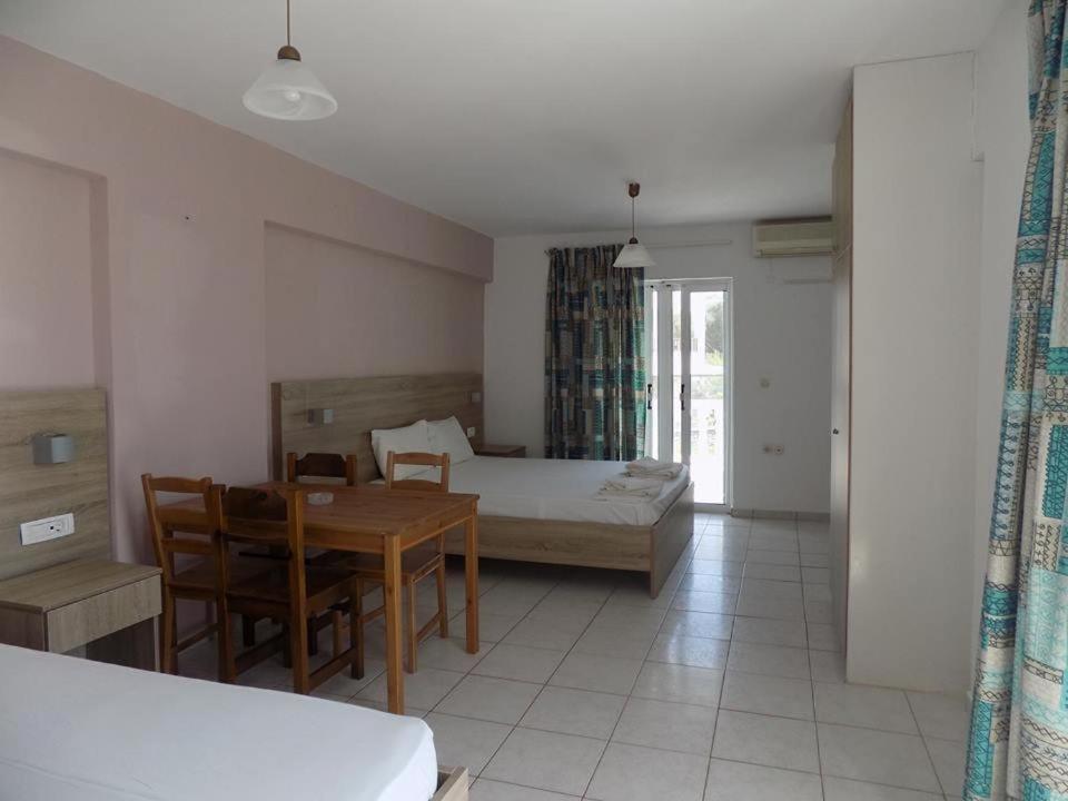 Aparthotel Clear Horizon Amoudi Exterior foto