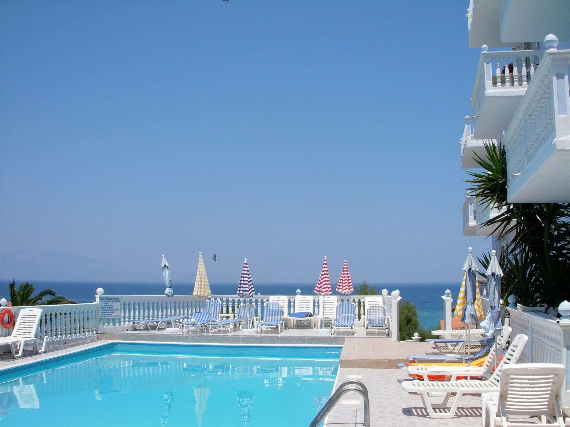 Aparthotel Clear Horizon Amoudi Exterior foto